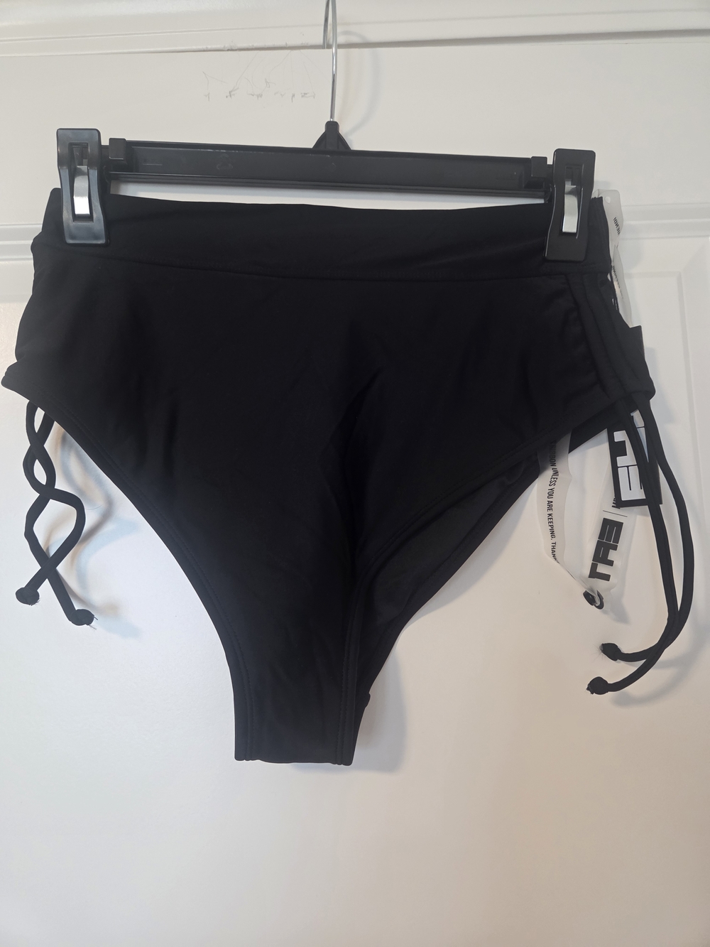 TAE Black Underwire Bikini Top with Adjustable Straps - Picture 5 of 10